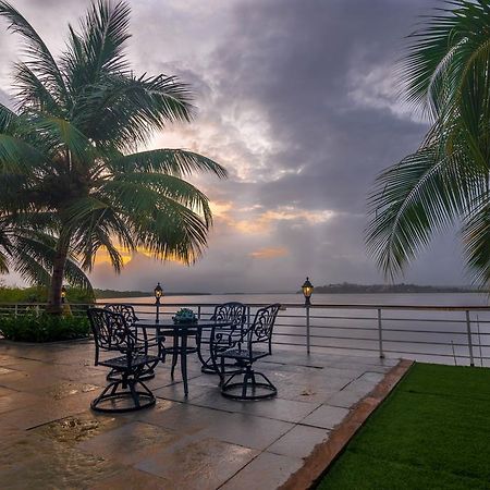Deltin Palms Riverfront Panaji Eksteriør bilde